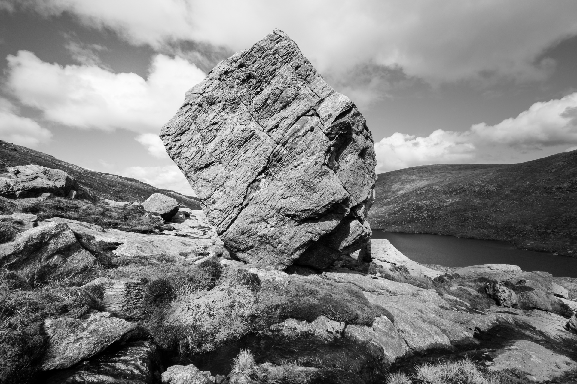 north harris old rockface