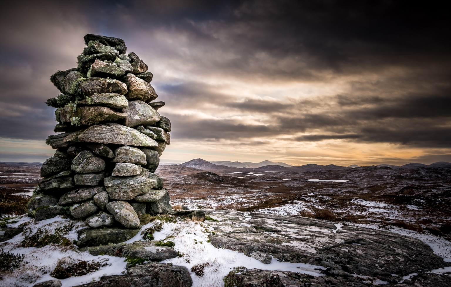 Icy Summits The Harris Tweed Authority