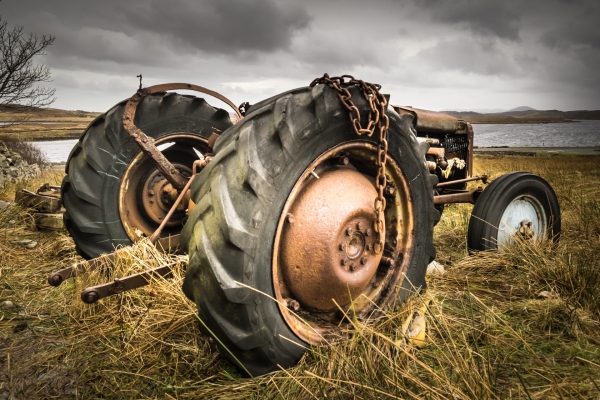 harris tweed authority tractor lewis mackenzie