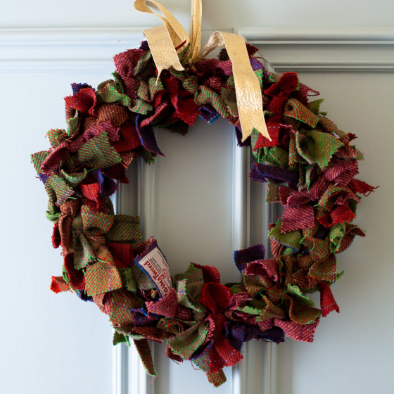 harris-tweed-authority-xmas-cards-17-wreath-560px